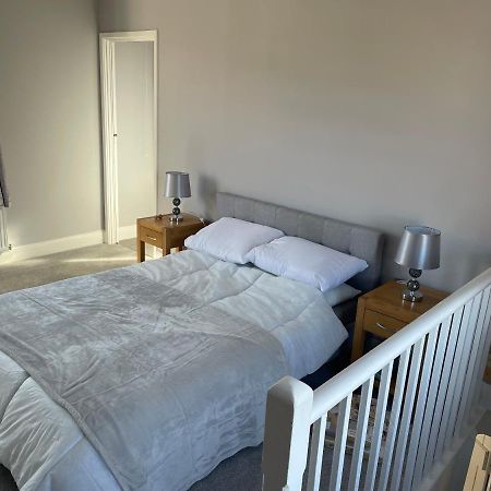 Brady'S Glastonbury Beautiful Pad Great Location! Dış mekan fotoğraf