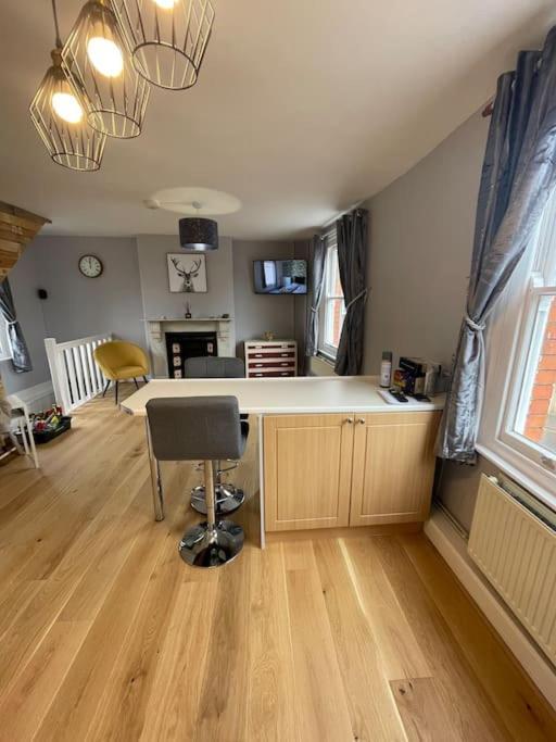Brady'S Glastonbury Beautiful Pad Great Location! Dış mekan fotoğraf